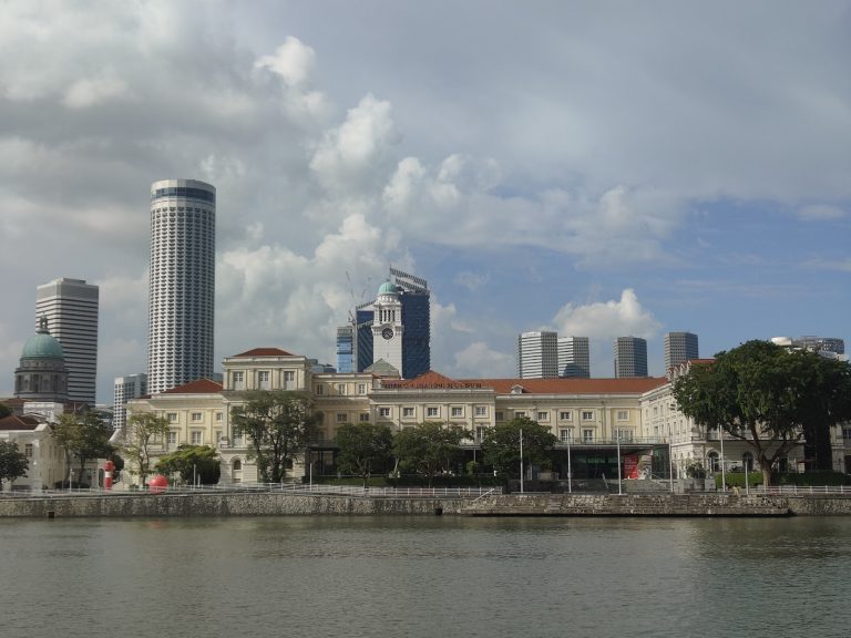 #66 🌏 Reinventing Roles and Reskilling for the AI Economy 为 AI 经济重塑角色与再培训